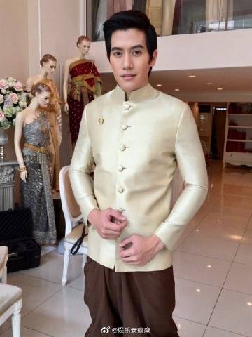 三台男星Kong Wuttimes发生车祸车辆起火 与同行人员受伤送医