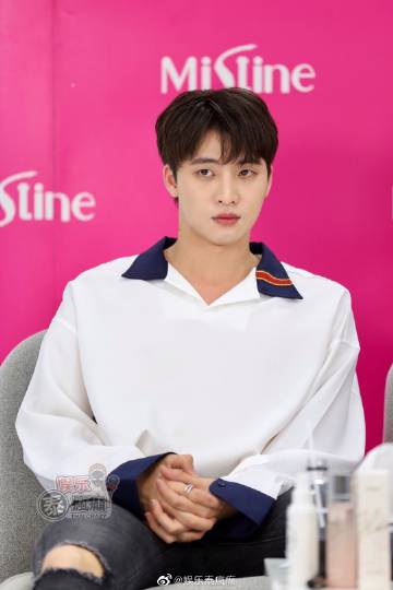 Mean Phiravich与Plan Rathavit直播互动谈未来合作计划 感谢中泰粉丝支持