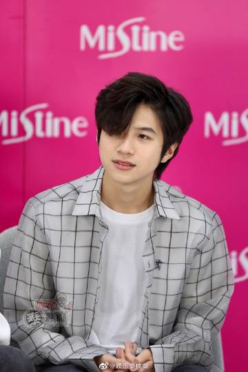 Mean Phiravich与Plan Rathavit直播互动谈未来合作计划 感谢中泰粉丝支持