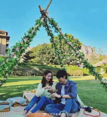 Gxxod Itthipat官宣与Richy Oranate恋情 引发粉丝祝福热议