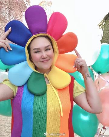 Tata Young节目中首度回应婚姻状况 承认已与丈夫分开并将共同抚养孩子