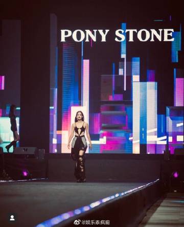 Maprang Alrisa走秀造型引热议 网友评价两极本人发声回应