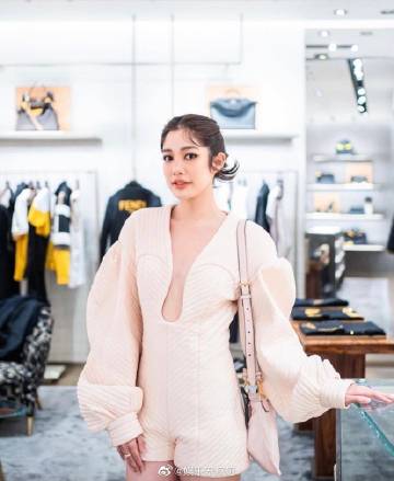 Maprang Alrisa走秀造型引热议 网友评价两极本人发声回应