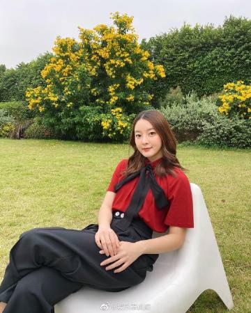 Ink Waruntorn同机接触确诊者需隔离14天 检测结果为阴性