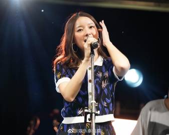 Ink Waruntorn同机接触确诊者需隔离14天 检测结果为阴性