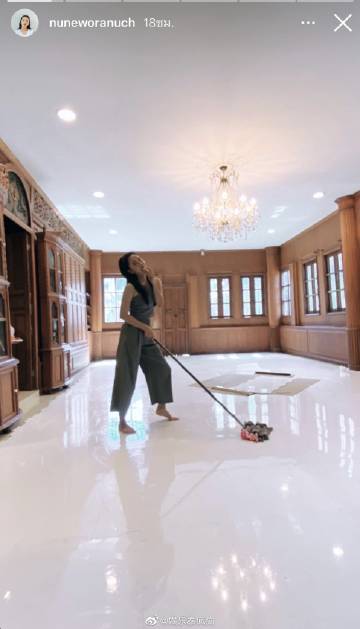 Nune Woranuch热爱滑冰自设滑冰场 分享生活引圈内好友留言