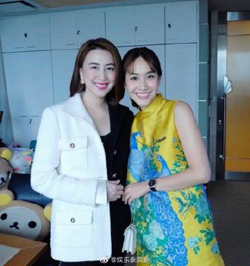 Min Pechaya与三台高层合照引合作猜测 网友期待搭档Mark Prin等男星