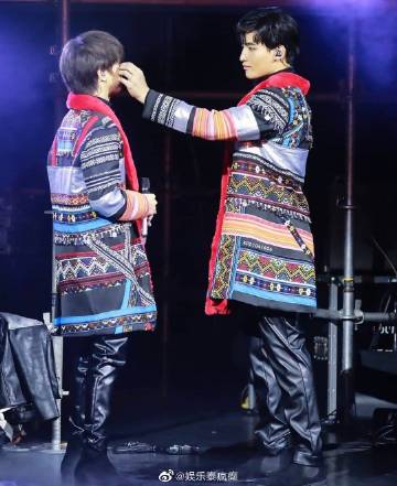 Ohm Thitiwat与Fluke Natouch粉丝见面会举行 门票售罄引热烈关注