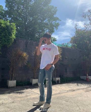 七台艺人合约变动引关注 Weir Sukollawat续约三年并可接外部作品