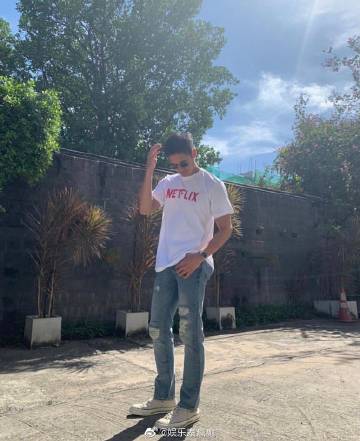 七台艺人合约变动引关注 Weir Sukollawat续约三年并可接外部作品