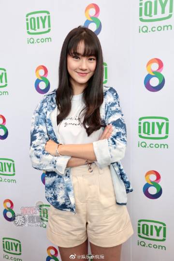 《Romantic Blue The Series》举行拜神仪式 Ohm Thitiwat携Singto与Namtan主演引关注