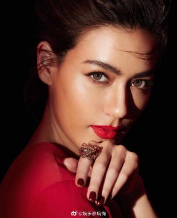 Cartier官宣Kimberley Anne Woltemas成为泰国首位品牌挚友 宣传照曝光引关注