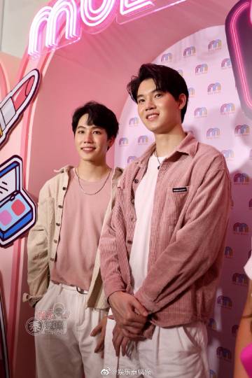 Yin Anan Wong与War Wanarat合体亮相开幕活动 粉丝破百万并预告新剧计划