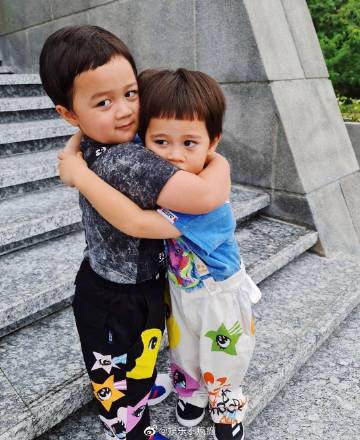 Chompoo Araya未回应社会事件引争议 网友批评并掀起取关潮