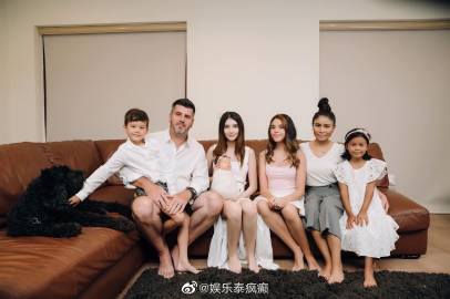 Sarah发布全家福称“爱创造的小世界” 引发网友热议