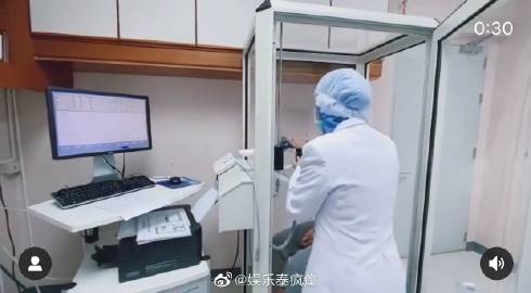 新冠康复后仍现后遗症 马修与妻子丽迪雅曝肺功能下降至60%跑步心率飙升