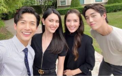 Jui Warattaya晒四人合照引网友脑补 《重生之爱》与《狐狸的夏天》主演同框掀期待