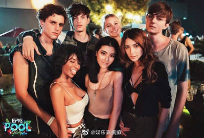 Sarah节目首度承认诞下二胎Emily 否认分手称婚礼因疫情推迟