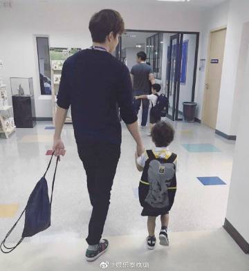 Mike撤回争夺抚养权上诉并将为孩子设立账户汇款 Sarah再陷舆论风波