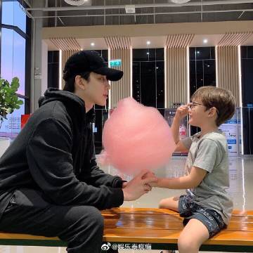 Mike撤回争夺抚养权上诉并将为孩子设立账户汇款 Sarah再陷舆论风波