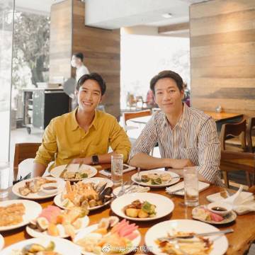 Plustor Pronpiphat为圈外男友Kan庆生晒甜蜜动态 高档餐厅约会羡煞网友