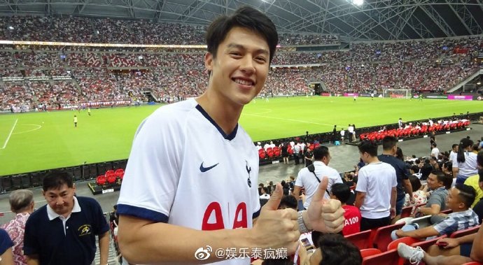 球衣穿搭引发泰网热议 网友争论“球衣是否不时尚”话题登上热搜