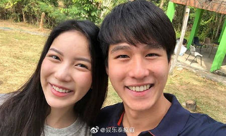 Toyy Pathompong与Mook Worranit疑似同步发文宣布分手 粉丝不舍难接受恋情画句点