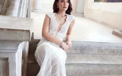 Maria Poonlertlarp现身抗议现场力挺青年 表态反独裁立场获网友赞扬