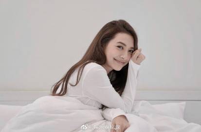 Mew Nittha发布大皇宫灯光视频引争议 网友分裂反应掀抵制讨论