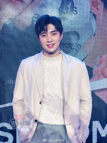 Mean Phiravich签约三台首亮相回应转型争议 称仍不排斥腐剧合作