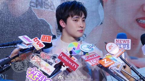Mean Phiravich签约三台首亮相回应转型争议 称仍不排斥腐剧合作