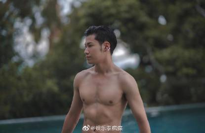 Singto Prachaya生日后出席活动谈身材与应援 心疼粉丝花费称更希望用于公益