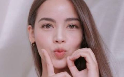 Yaya Urassaya社交账号粉丝突破千万发文庆祝 泰星千万级阵容再引关注