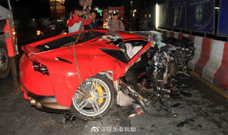 Fon Sananthachat否认获赠三亿公寓生日礼物 称与Hiso Gy感情稳定仍在康复期