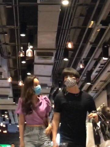 GMMTV男星Mek Jirakit与第三性网红Fame Woranun恋情再掀爆料引热议