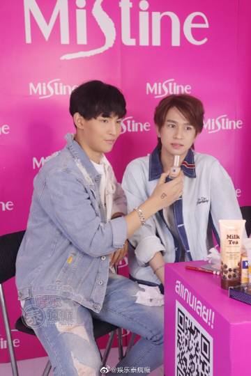 Mistine周年庆直播举行 Ohm Thitiwat与Fluke Natouch同台互动掀热度