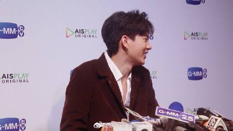 GMMTV艺人Off Jumpol就旧直播失言风波再度致歉 承认言行不当并称已学会谨慎发言