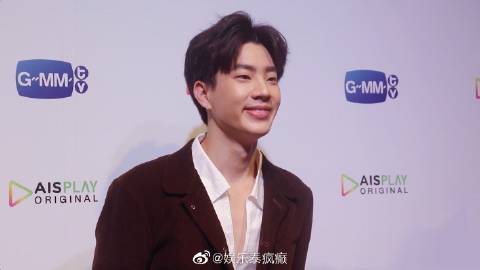 GMMTV艺人Off Jumpol就旧直播失言风波再度致歉 承认言行不当并称已学会谨慎发言