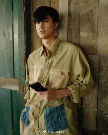 GMMTV艺人Off Jumpol与Tay Tawan因疫情登记系统玩笑推文引争议删除贴文仍遭网友批评并再被挖出旧直播失言