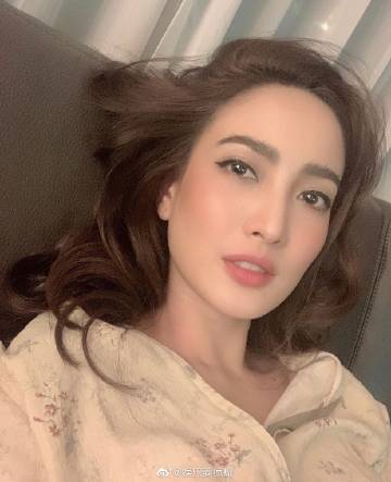 Taew Natapohn转发争议防疫图片引发风波后公开道歉并删除相关内容