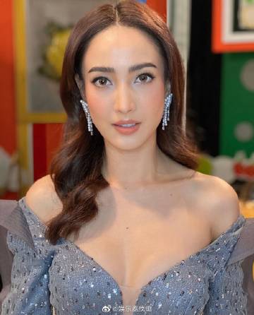 Taew Natapohn低烧就医确诊上呼吸道感染与淋巴结炎 医生建议休息一周