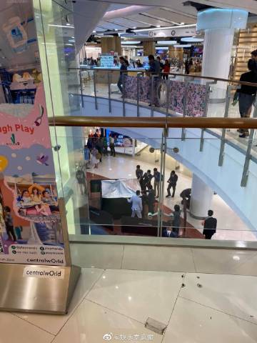 Yaya Urassaya出席活动期间商场突发坠楼事件目击惊魂 现场一度封锁调查