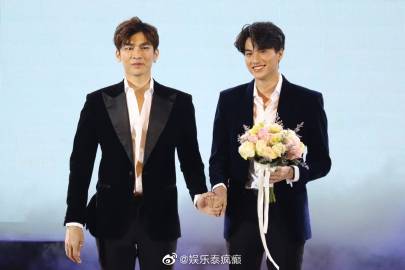 Mew Suppasit举办粉丝见面会吸引700多名粉丝 Gulf Kanawut Tul Pakorn New Year惊喜助阵