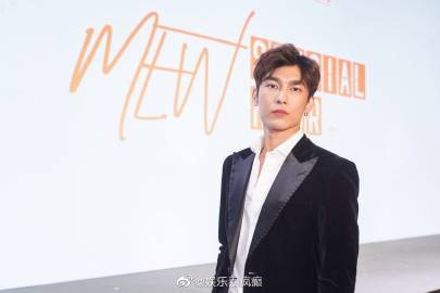 Mew Suppasit举办粉丝见面会吸引700多名粉丝 Gulf Kanawut Tul Pakorn New Year惊喜助阵