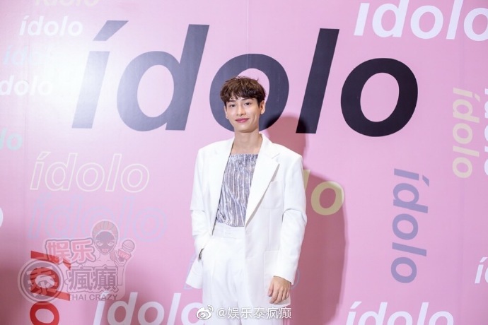 Krist、Singto等八位GMMTV艺人联手Mistine发布IDOLO彩妆项目引关注