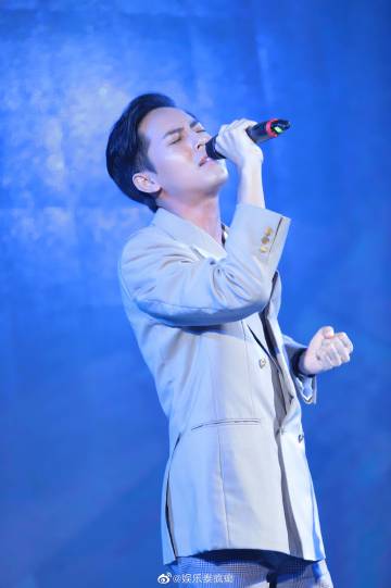 Weir、Ohm、Yarinda亮相电影《Dew》媒体首映会 Pchy献唱插曲助阵