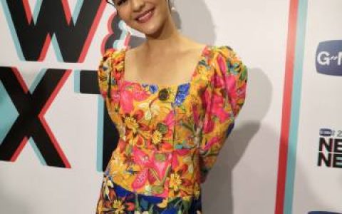 Aom庆祝恋爱两周年暂不考虑好消息 自曝身体亮红灯偶尔晕倒需服药