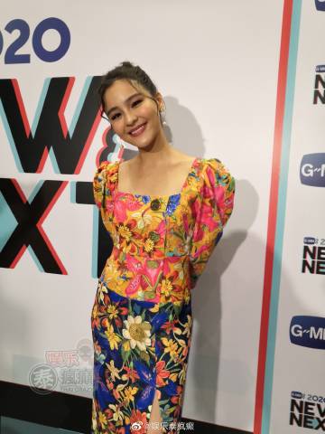 Aom庆祝恋爱两周年暂不考虑好消息 自曝身体亮红灯偶尔晕倒需服药