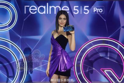 Mai Davika自创服装品牌无合伙人 新剧将播并献唱OST保持神秘