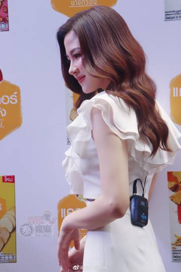 Baifern谈《吹落的树叶》结局热议 透露因角色Nira情绪受影响曾寻求心理调适